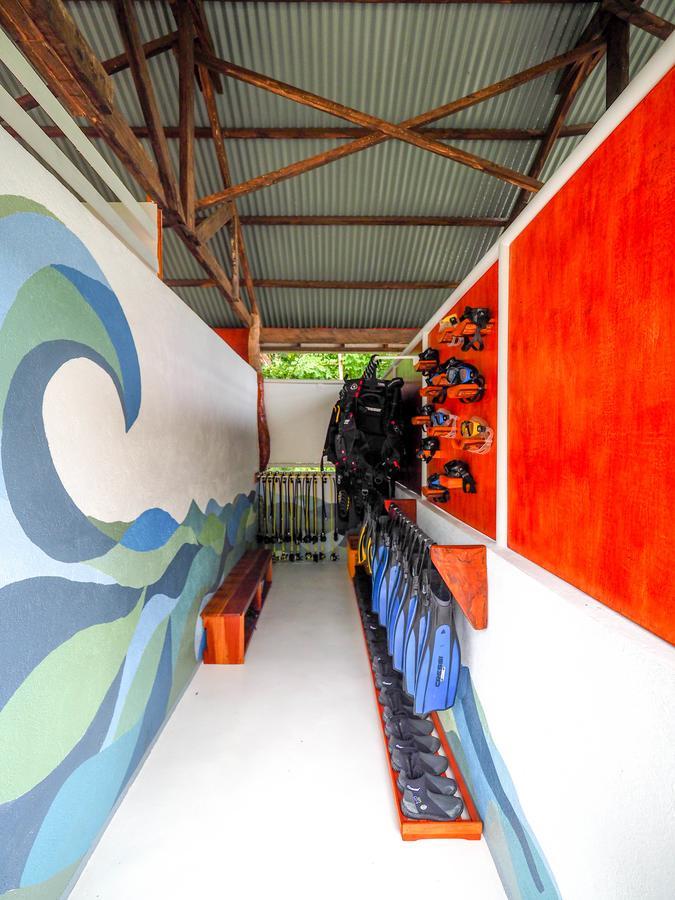 Cangdoki Resort And Dive Camp Sandugan Exterior foto